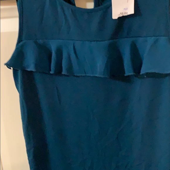 Sleeveless. Stretch. Dressy tank - Picture 4 of 4